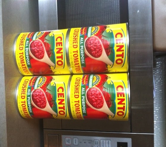 Cento tomato cans