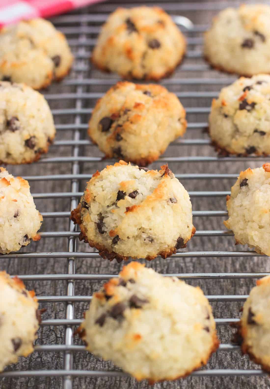 chocolate banana macaroons