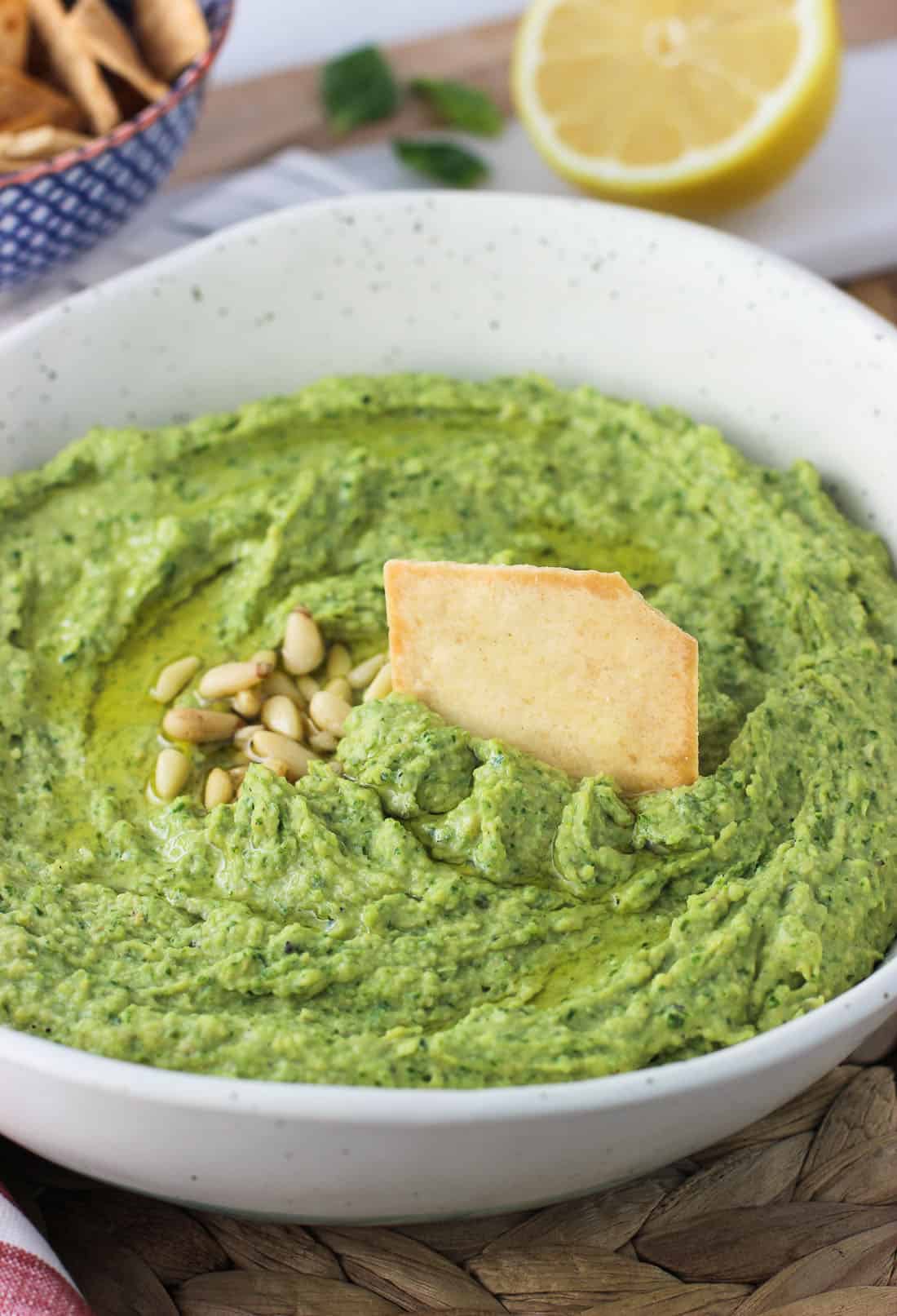 Kale Pesto Hummus