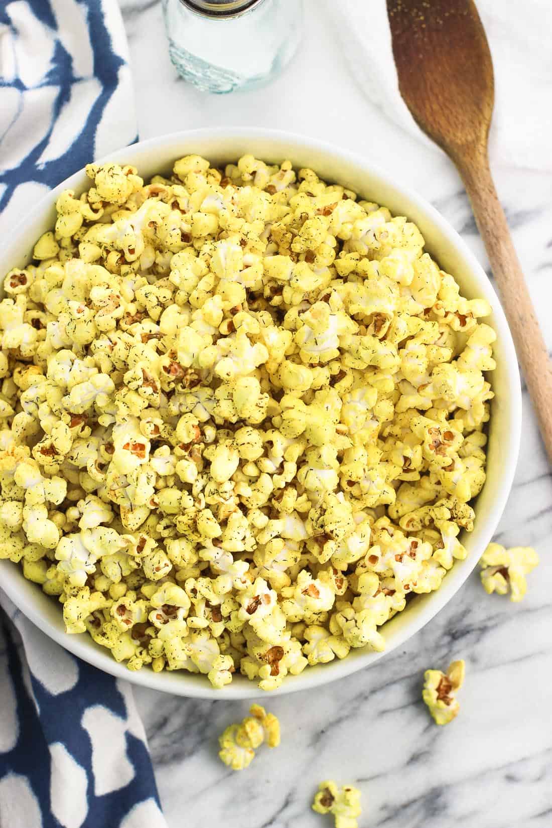 Turmeric Popcorn with Garlic and Dill