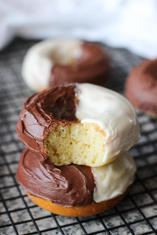 Baked Black and White Cookie Donuts | mysequinedlife.com