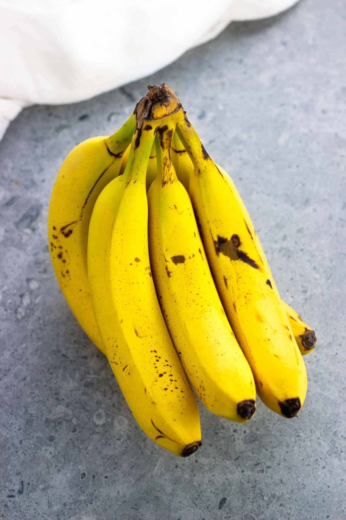 A bunch of fairly ripe bananas.