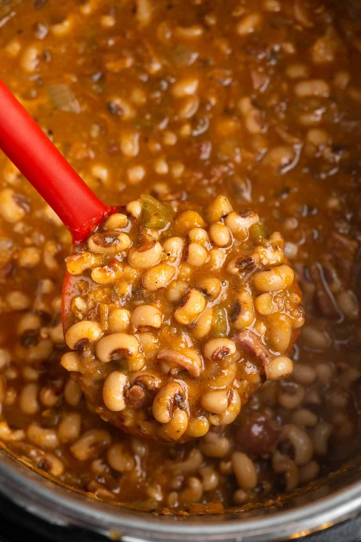 A ladleful of Southern black eyed peas.