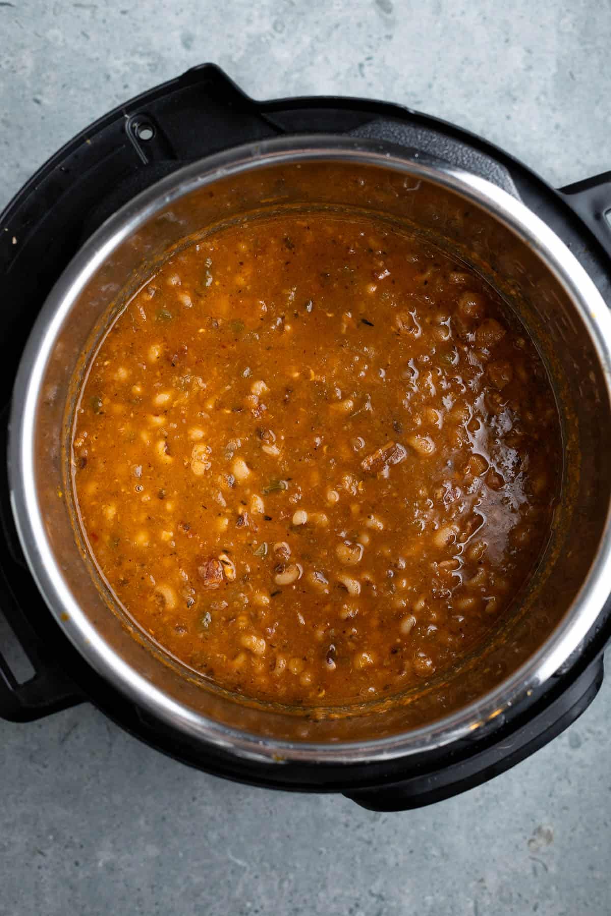 Cooked black eyed peas in the Instant Pot.