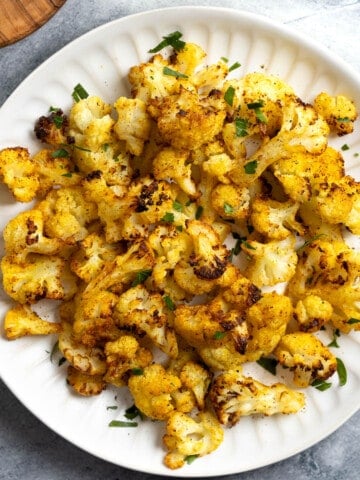 A plate of air fryer roasted cauliflower.