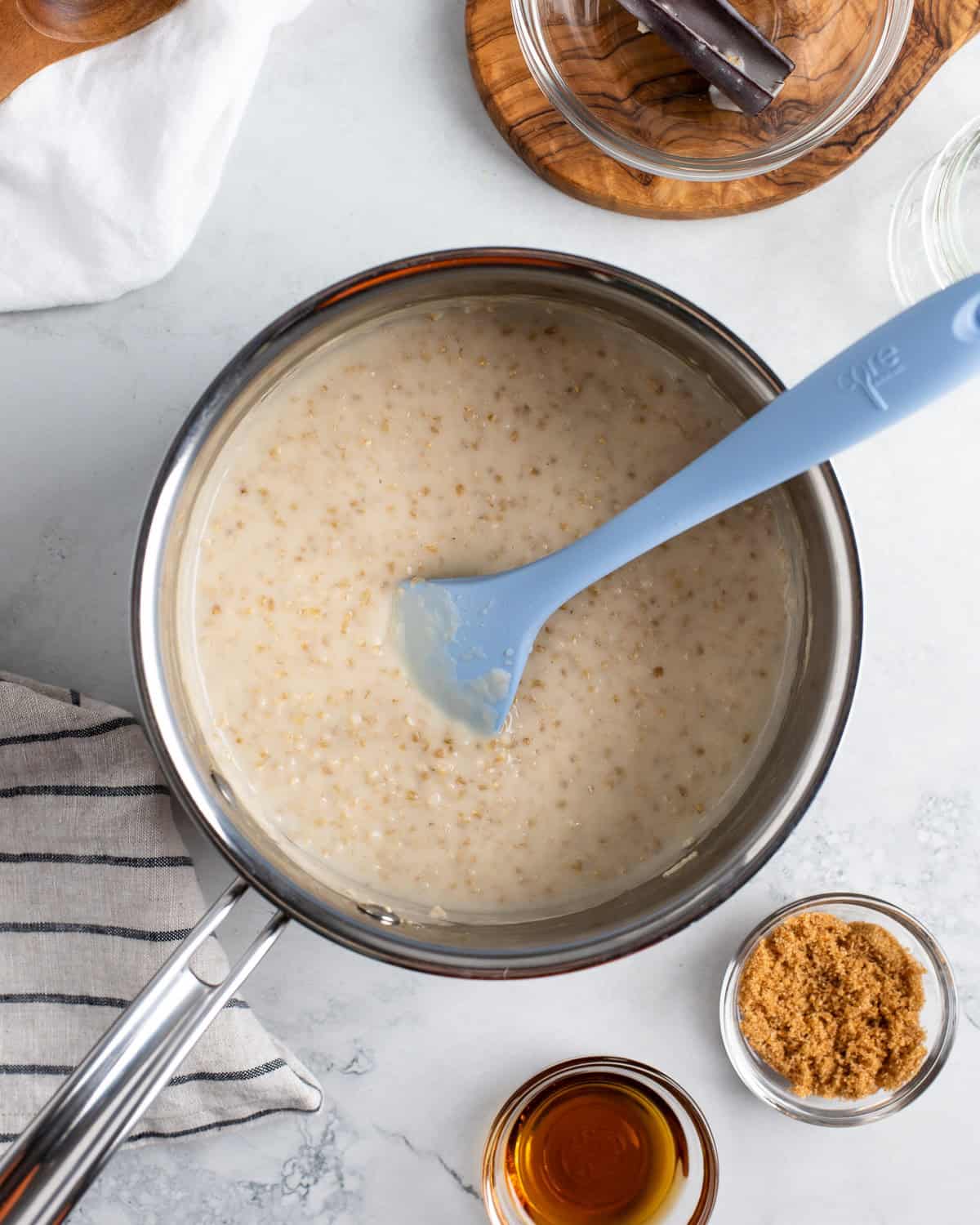 Nearly-done creamy steel cut oats in the pan before adding the sweetener.
