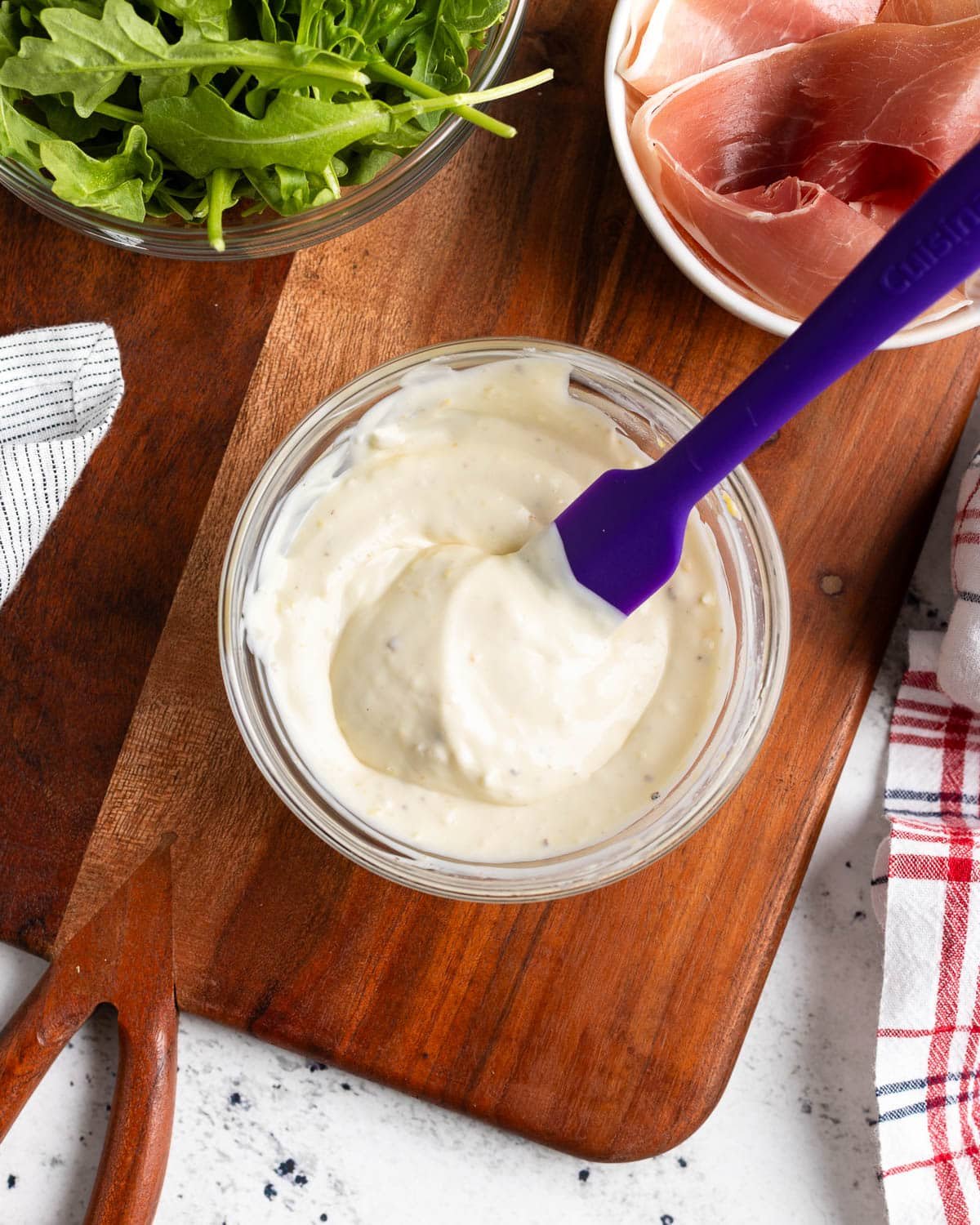 All of the ingredients stirred together well in a glass bowl.